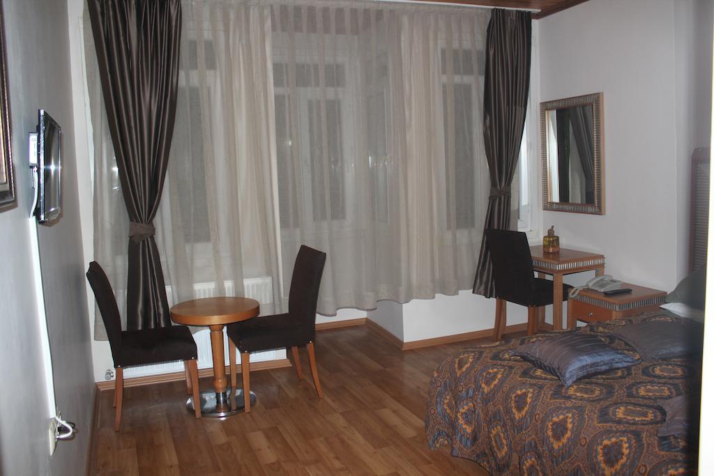 Herton Hotel Истанбул Екстериор снимка